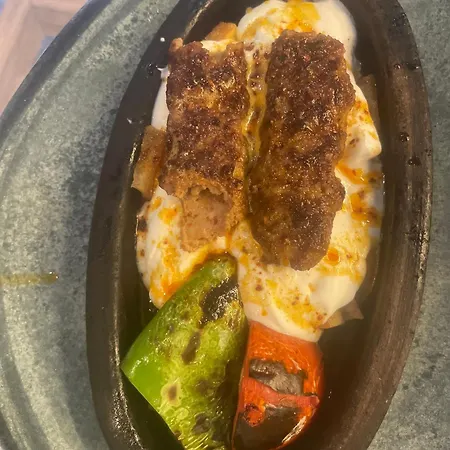 Hotel Premium Hotel, Mediterranean Food & Mezze Bar