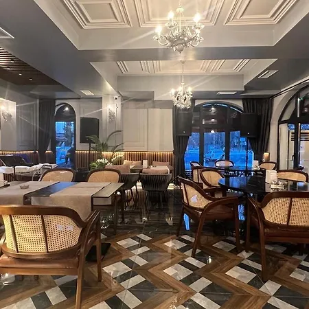 Hotel Premium Hotel, Mediterranean Food & Mezze Bar *