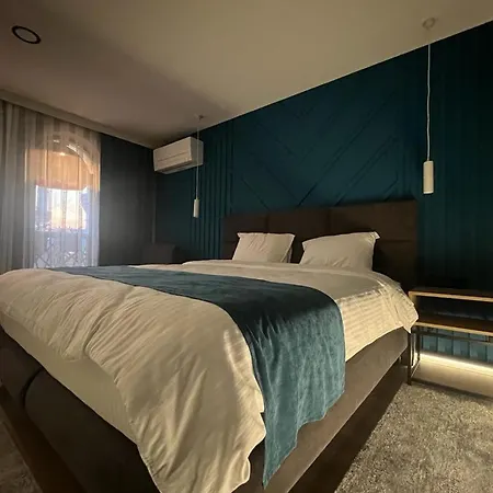 Hotel Premium Hotel, Mediterranean Food & Mezze Bar Momchilgrad