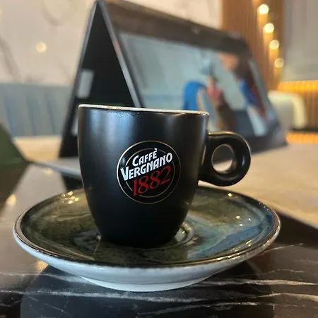 Hotel Premium Hotel, Mediterranean Food & Mezze Bar Momchilgrad
