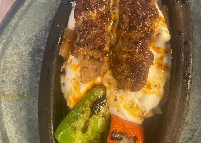 Hotel Premium Hotel, Mediterranean Food & Mezze Bar