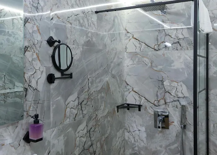 Premium Hotel, Mediterranean Food & Mezze Bar Hotel