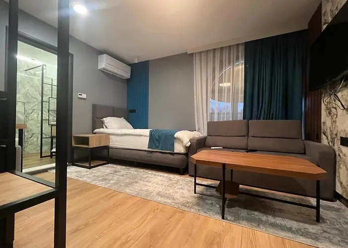 Premium Hotel, Mediterranean Food & Mezze Bar Hotel